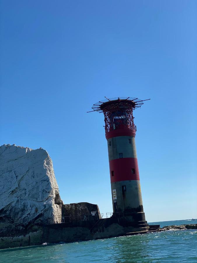 Wight On The Beach, Sleeps 4, Free Off Road Parking, Balcony With Sea Views Ryde  Zewnętrze zdjęcie