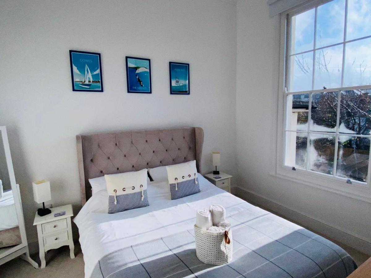 Wight On The Beach, Sleeps 4, Free Off Road Parking, Balcony With Sea Views Ryde  Zewnętrze zdjęcie