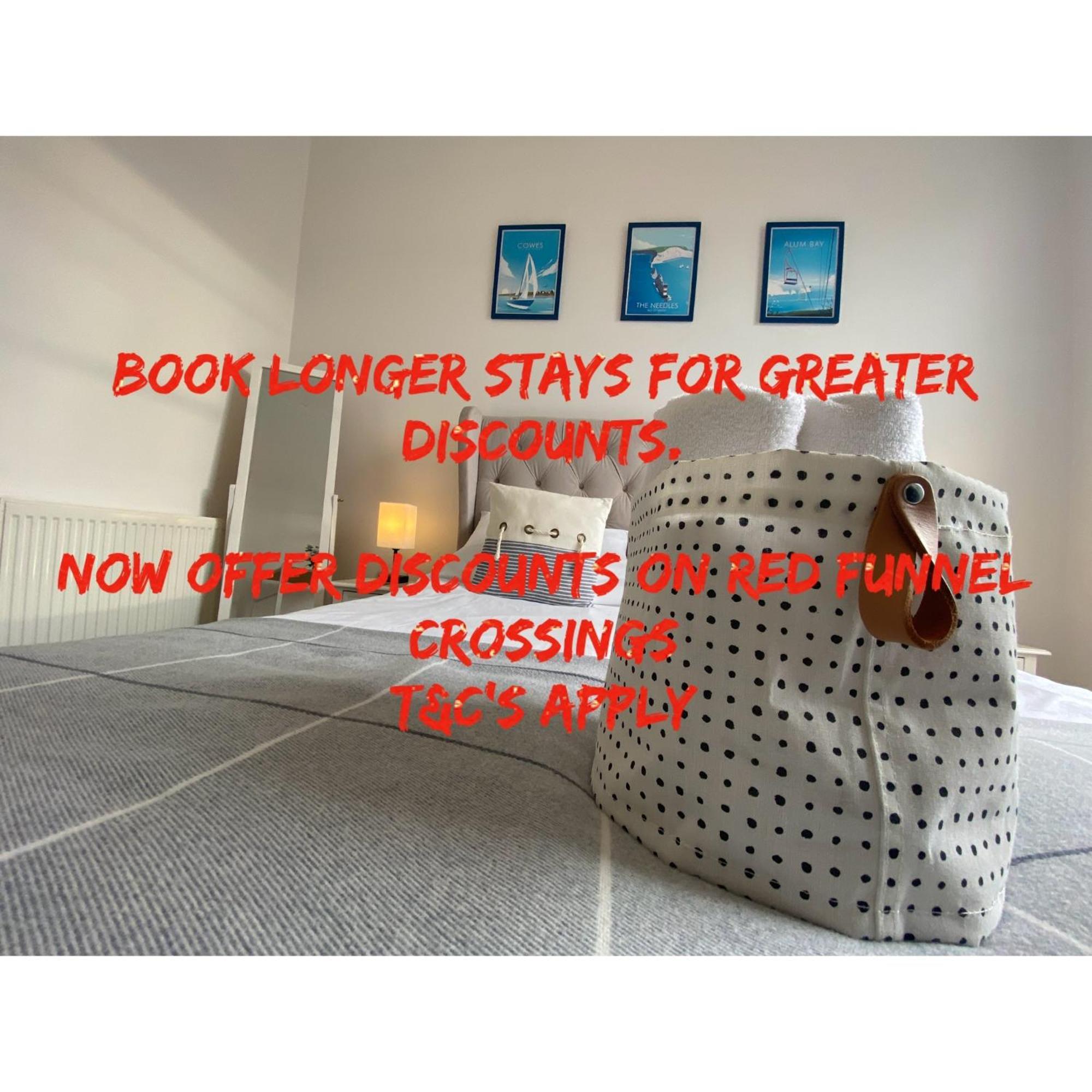 Wight On The Beach, Sleeps 4, Free Off Road Parking, Balcony With Sea Views Ryde  Zewnętrze zdjęcie