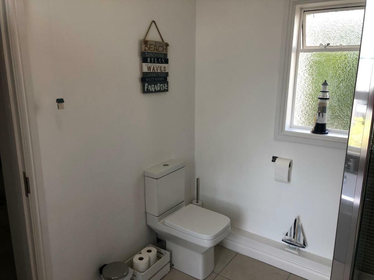 Wight On The Beach, Sleeps 4, Free Off Road Parking, Balcony With Sea Views Ryde  Zewnętrze zdjęcie
